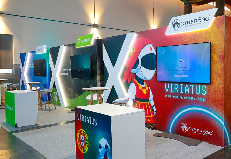 Close-up de stands com elementos iluminados e balcões revestidos